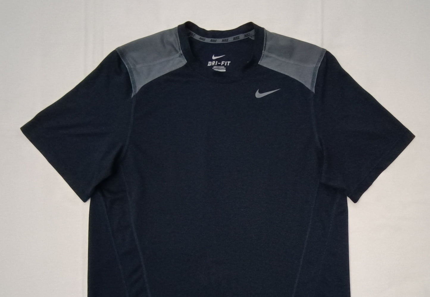 (M) Nike DRI-FIT тениска