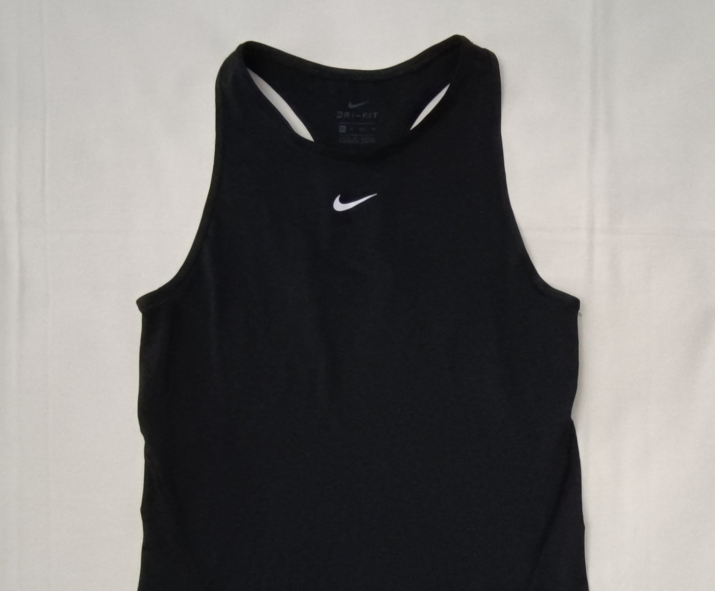 (ДАМСКО) (XS) Nike PRO DRI-FIT потник