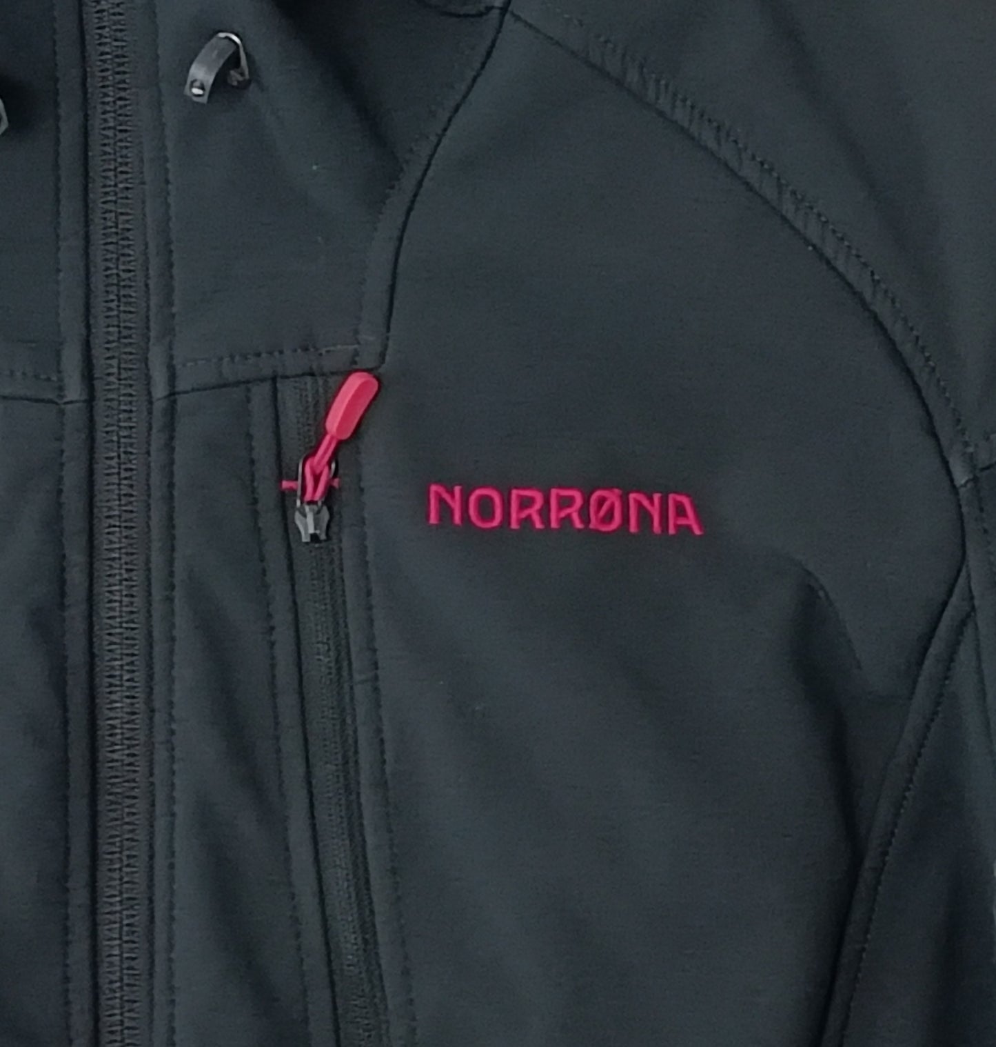 (ДАМСКО) (M) Norrona Trollveggen Flex3 Jacket яке