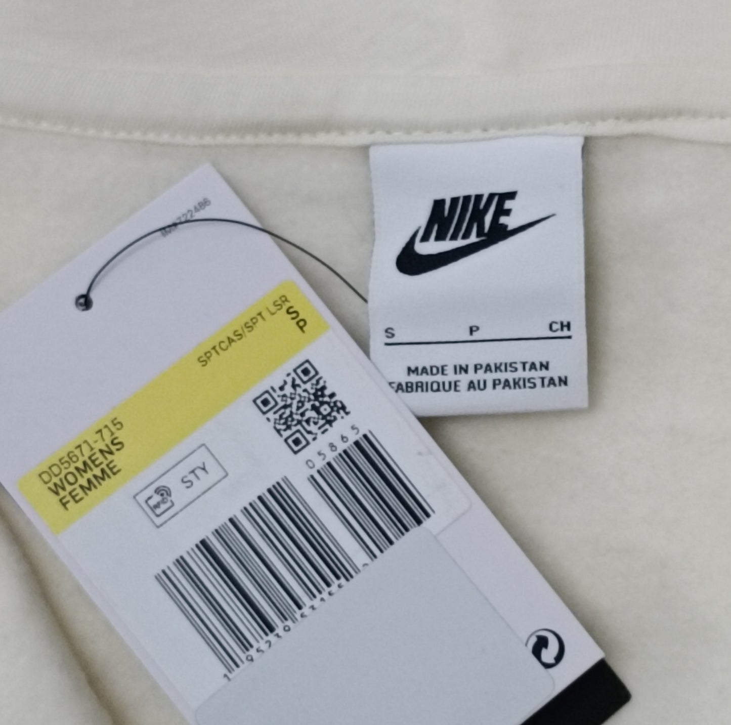 (ДАМСКО) (XS, S, M) Nike Sportswear Heritage Fleece Hoodie горнище