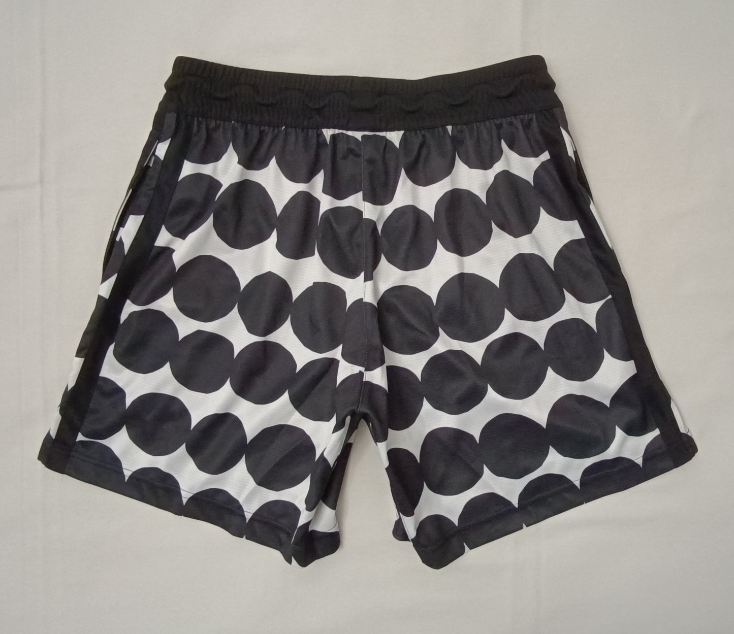 (ДАМСКО) (S) Adidas x Marimekko Knit Shorts шорти