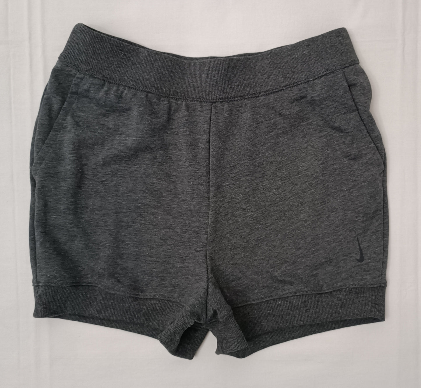 (ДАМСКО) (S) Nike Fleece Shorts шорти