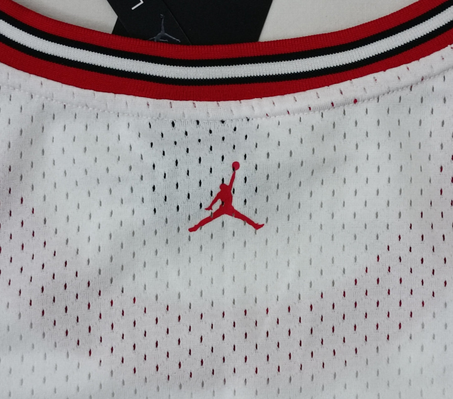 (ДАМСКО) (L) Jordan AIR Nike 23 Essentials Jersey потник