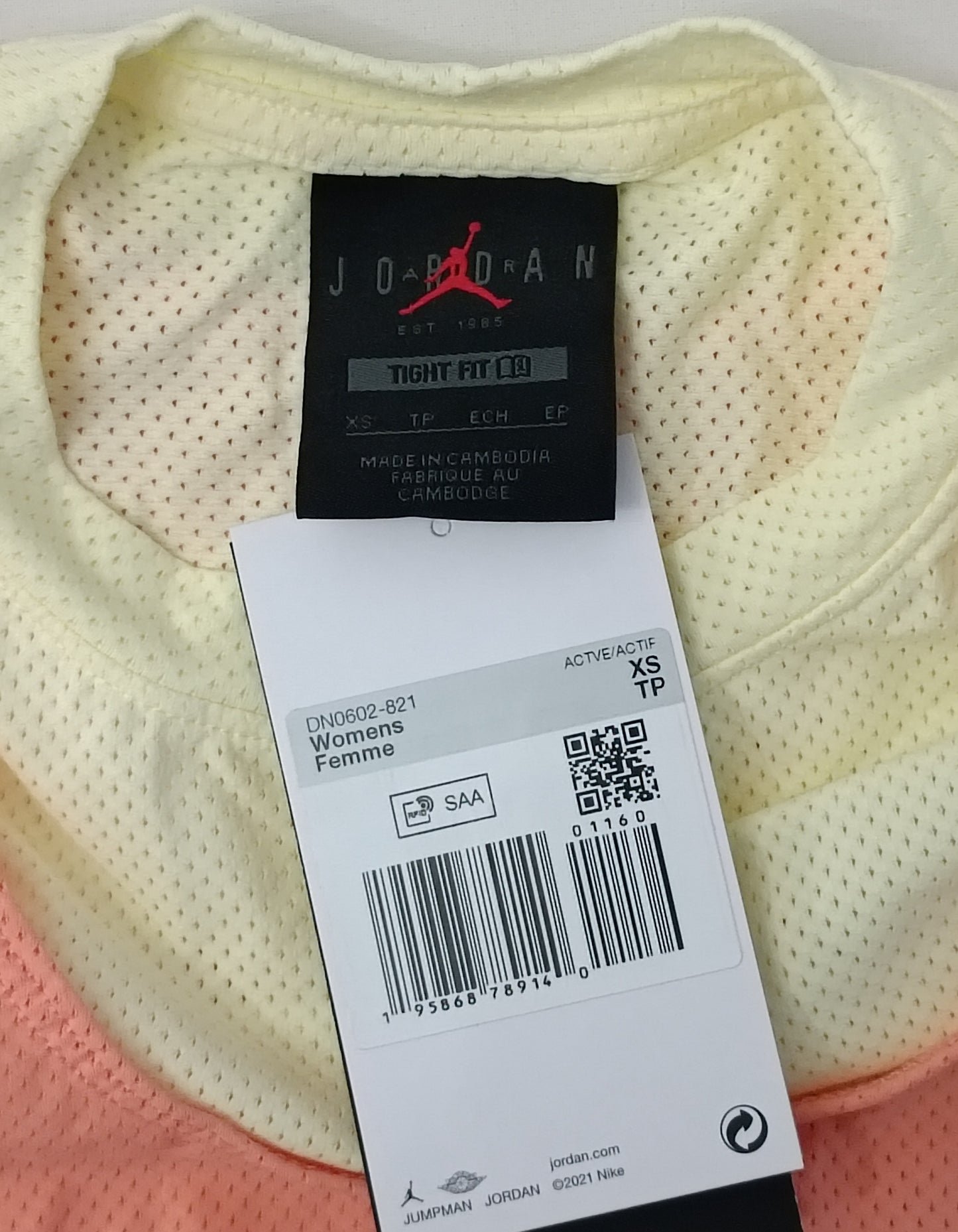 (ДАМСКО) (XS) Jordan AIR Nike Essentials Cropped Top потник