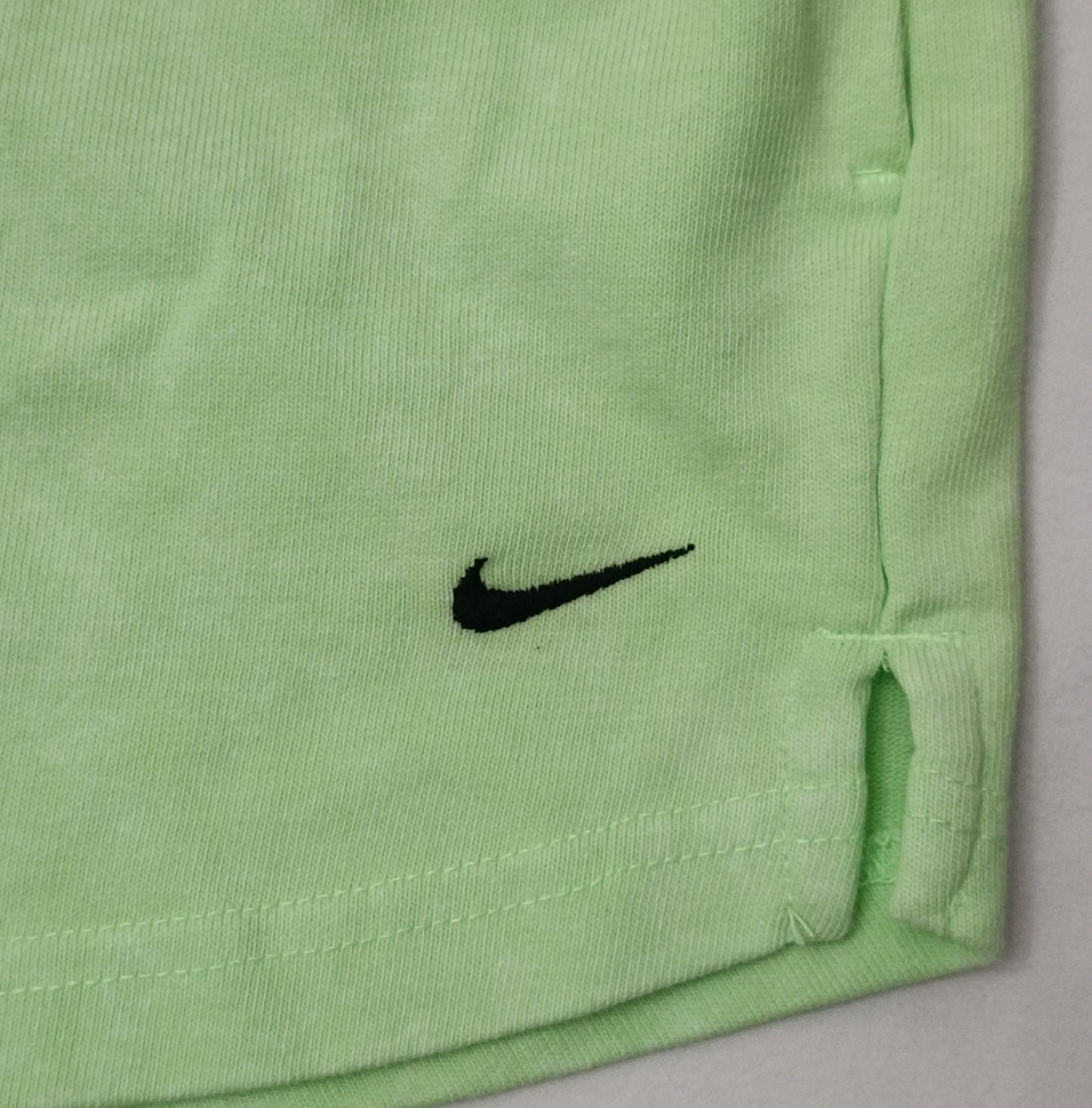 (ДАМСКО) (M, L) Nike Sportswear Washed Shorts шорти