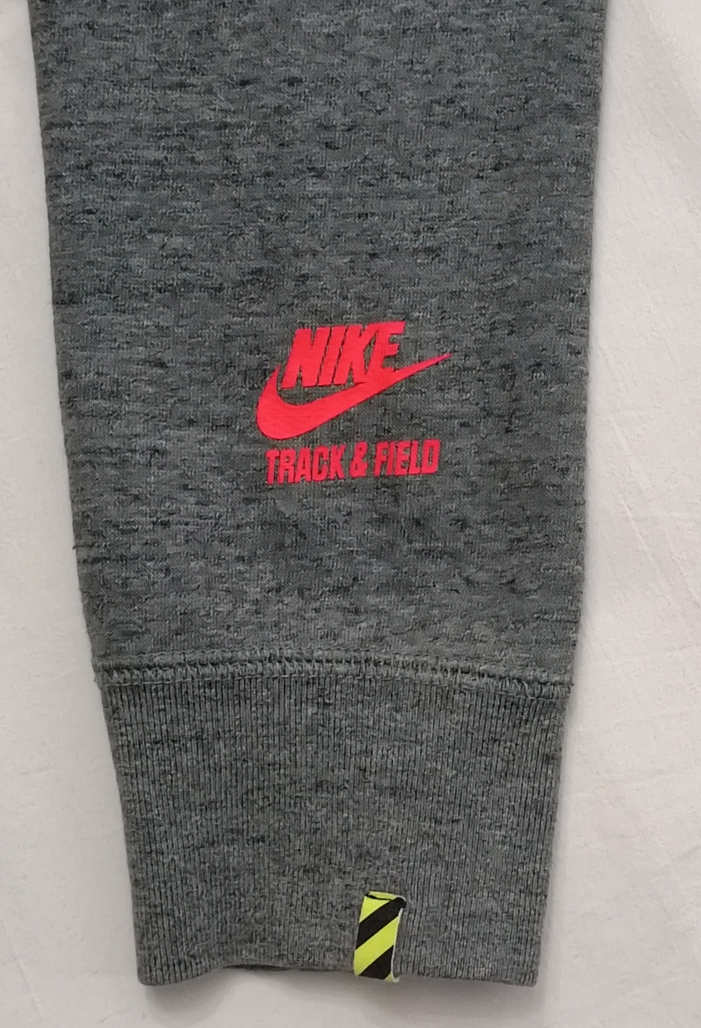 (ДАМСКО) (XS) Nike Track & Field Hoodie горнище