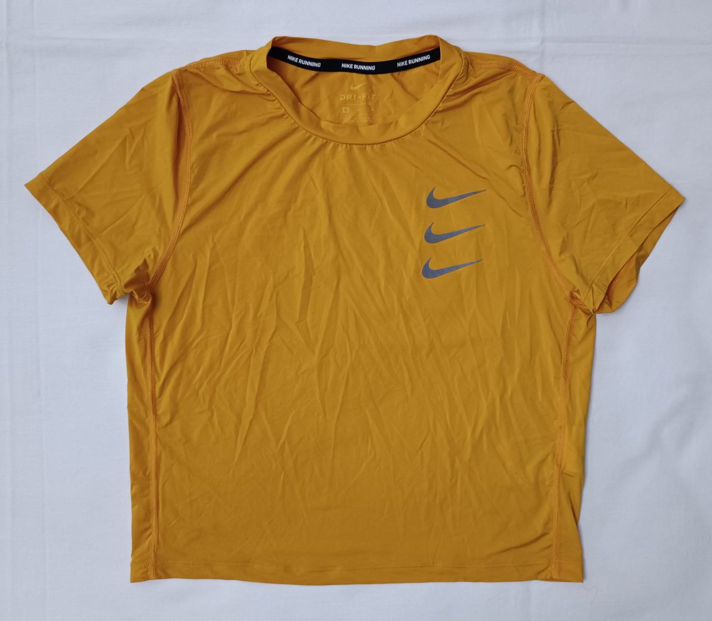 (ДАМСКО) (M) Nike DRI-FIT Run Division Tee тениска