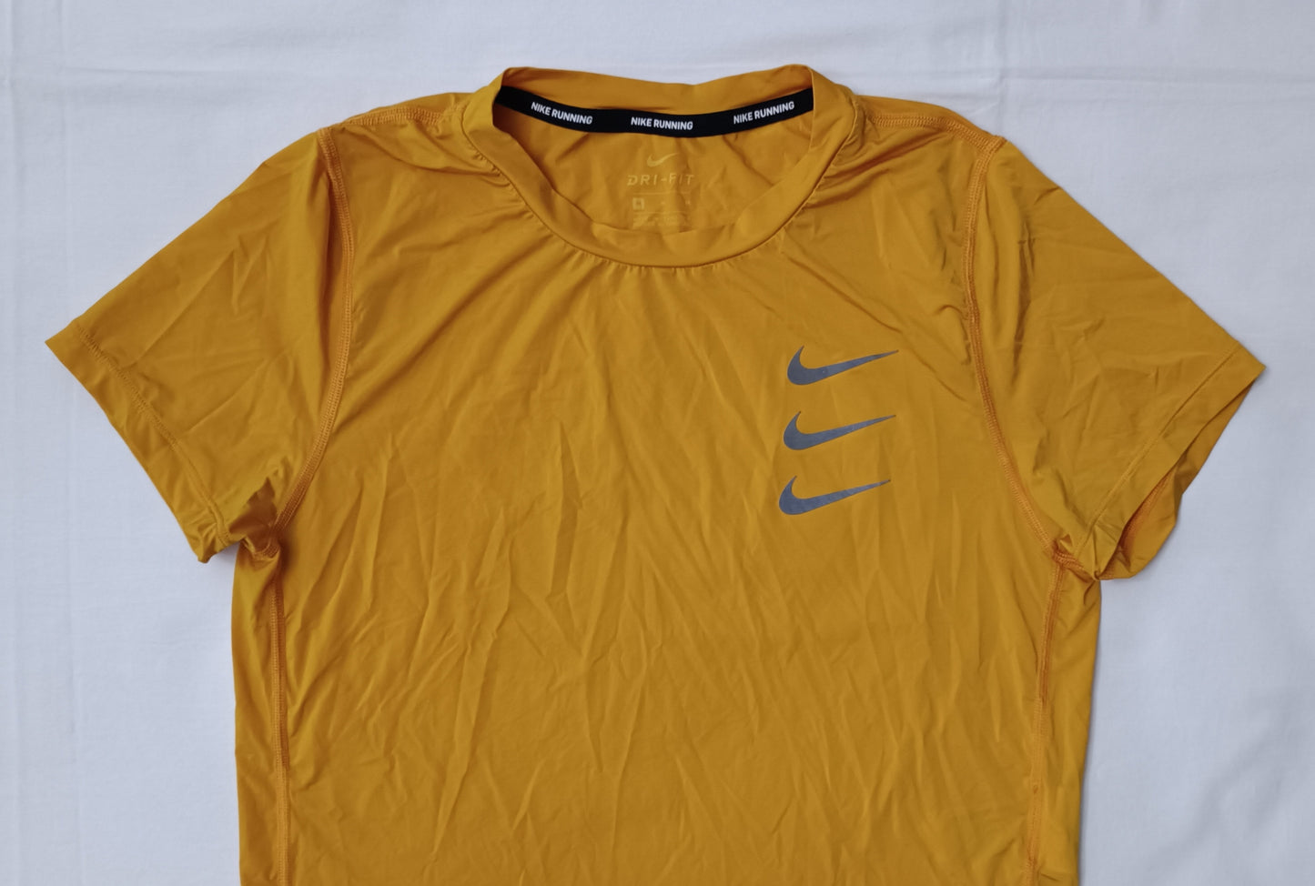 (ДАМСКО) (M) Nike DRI-FIT Run Division Tee тениска