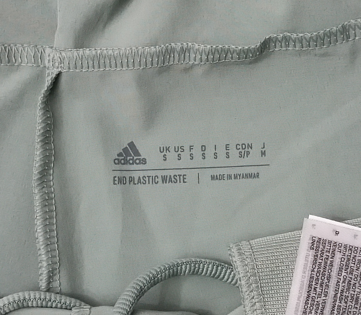 (S) Adidas 3 Stripes Shorts шорти