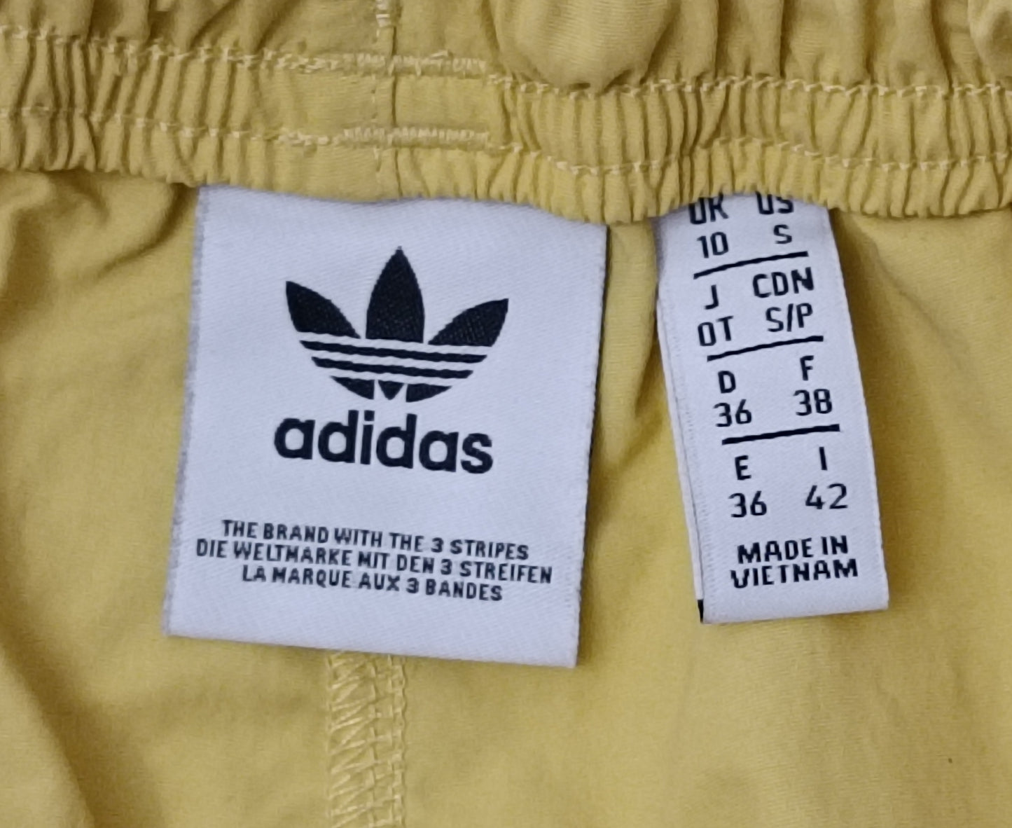 (ДАМСКО) (S) Adidas Originals Woven Shorts шорти