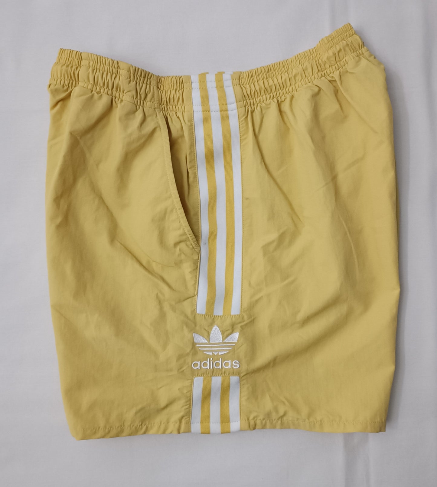 (ДАМСКО) (S) Adidas Originals Woven Shorts шорти