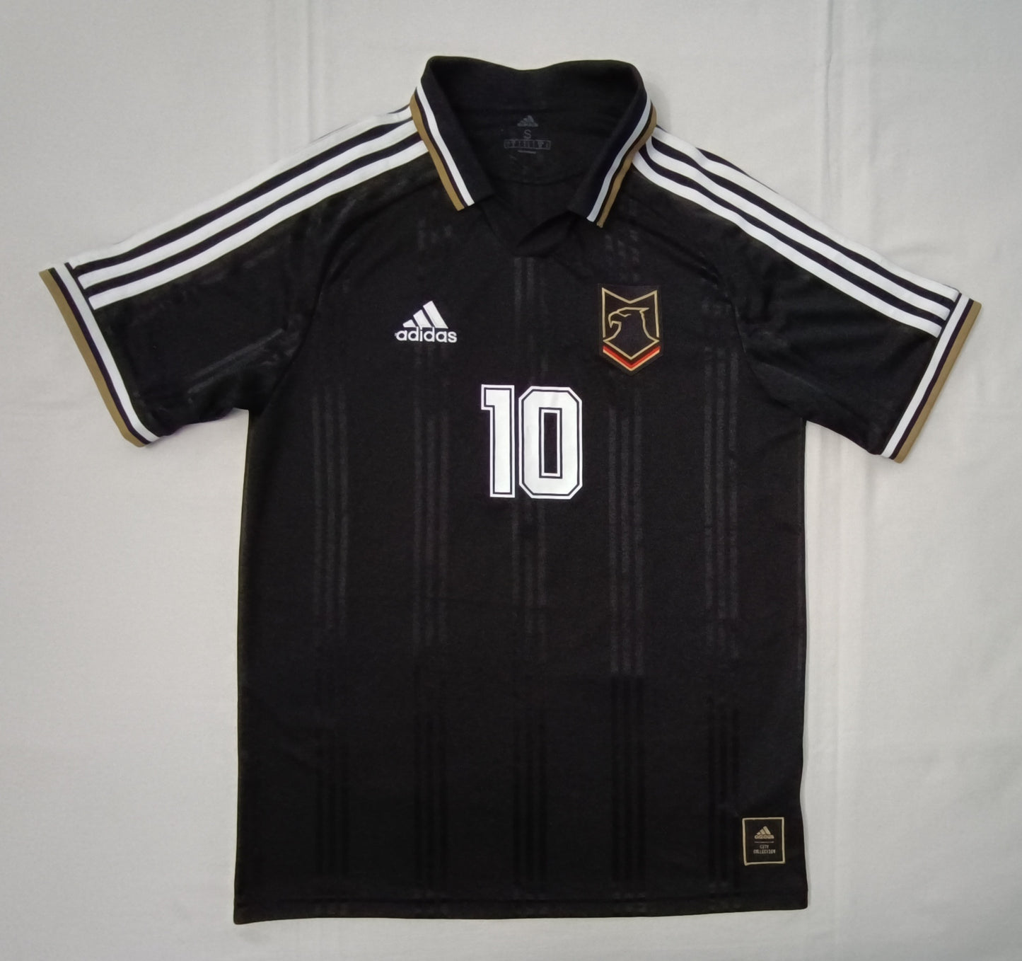 (S) Adidas City Pack Munich Jersey тениска