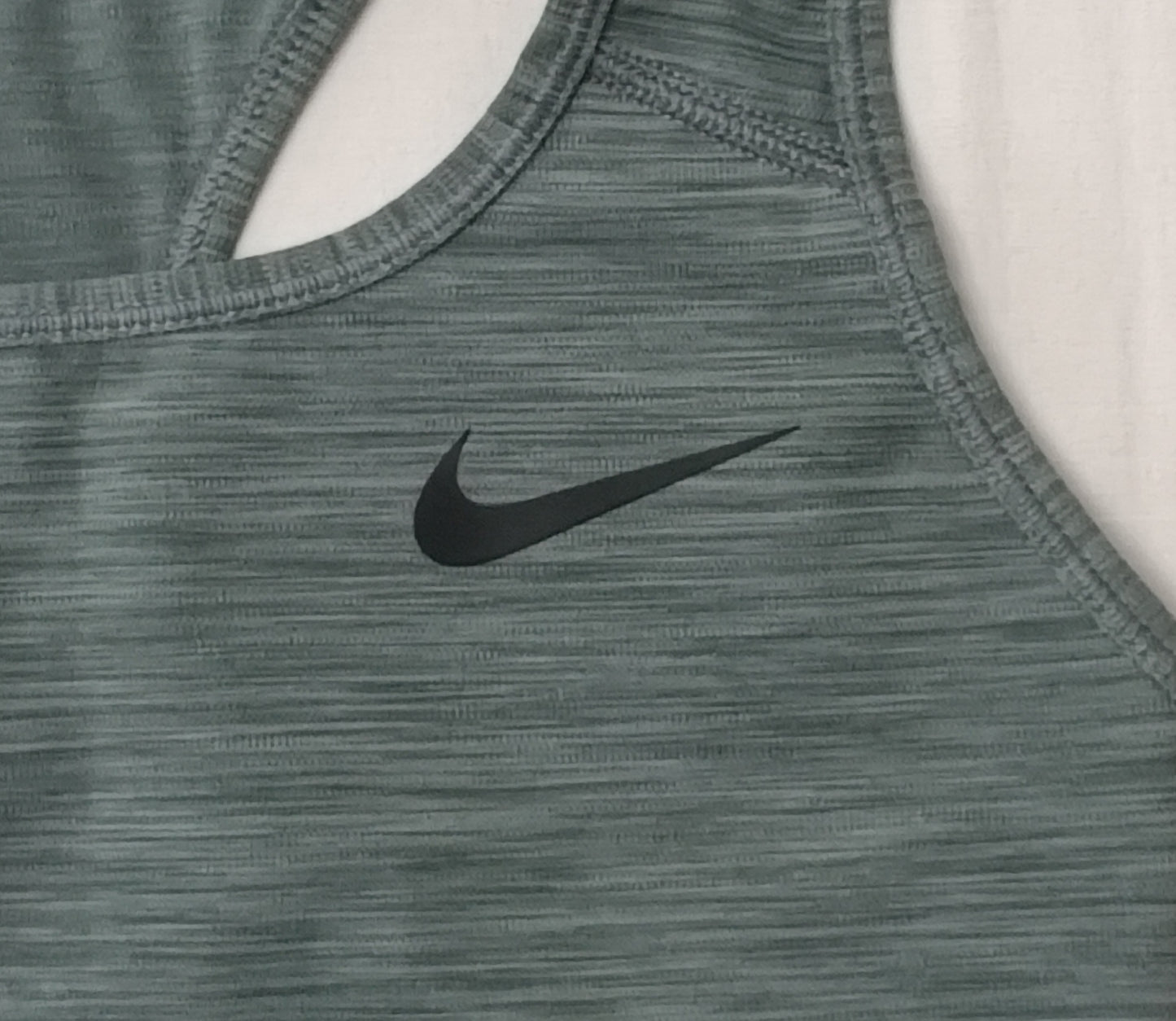 (ДАМСКО) (S) Nike DRI-FIT Bra бюстие