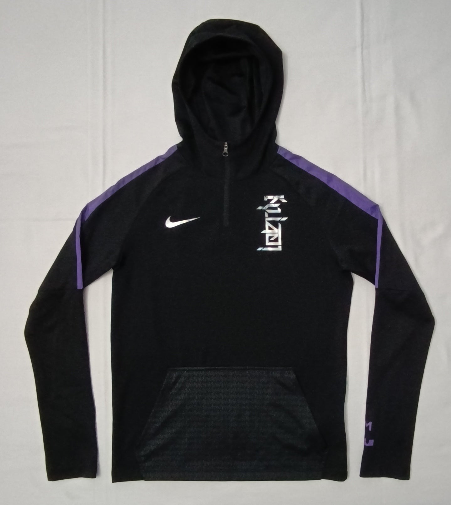 (ДЕТСКО) (Ръст 137-147см) Nike DRI-FIT LeBron James Hoodie горнище