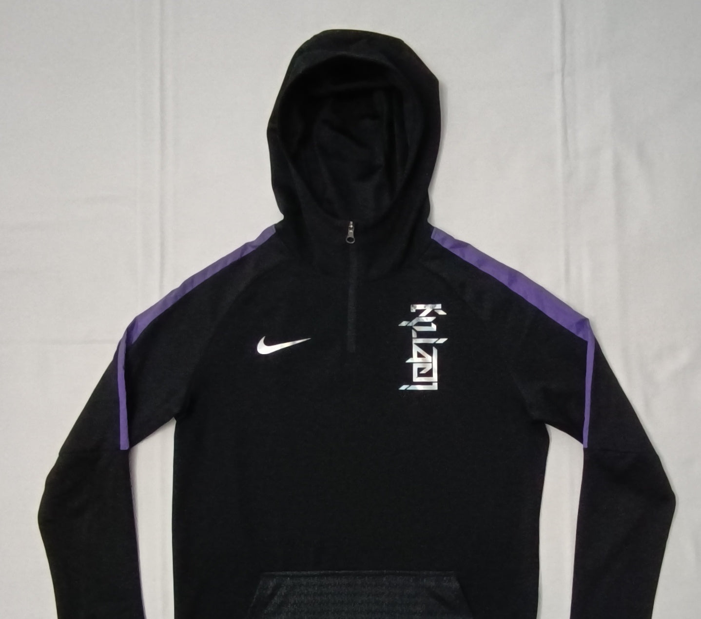 (ДЕТСКО) (Ръст 137-147см) Nike DRI-FIT LeBron James Hoodie горнище