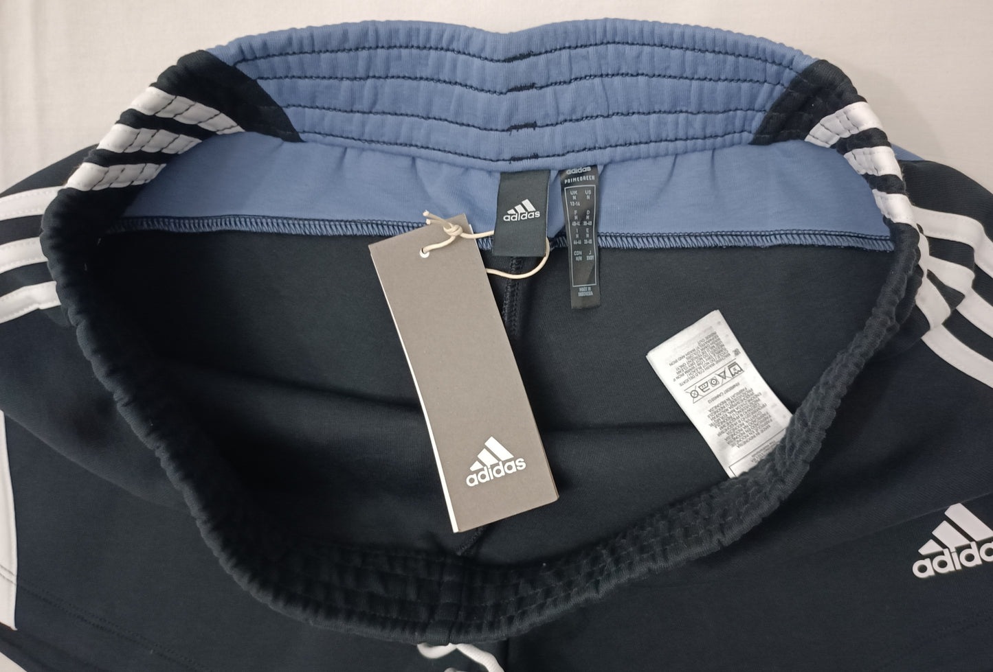 (ДАМСКО) (M) Adidas Sportswear Shorts шорти