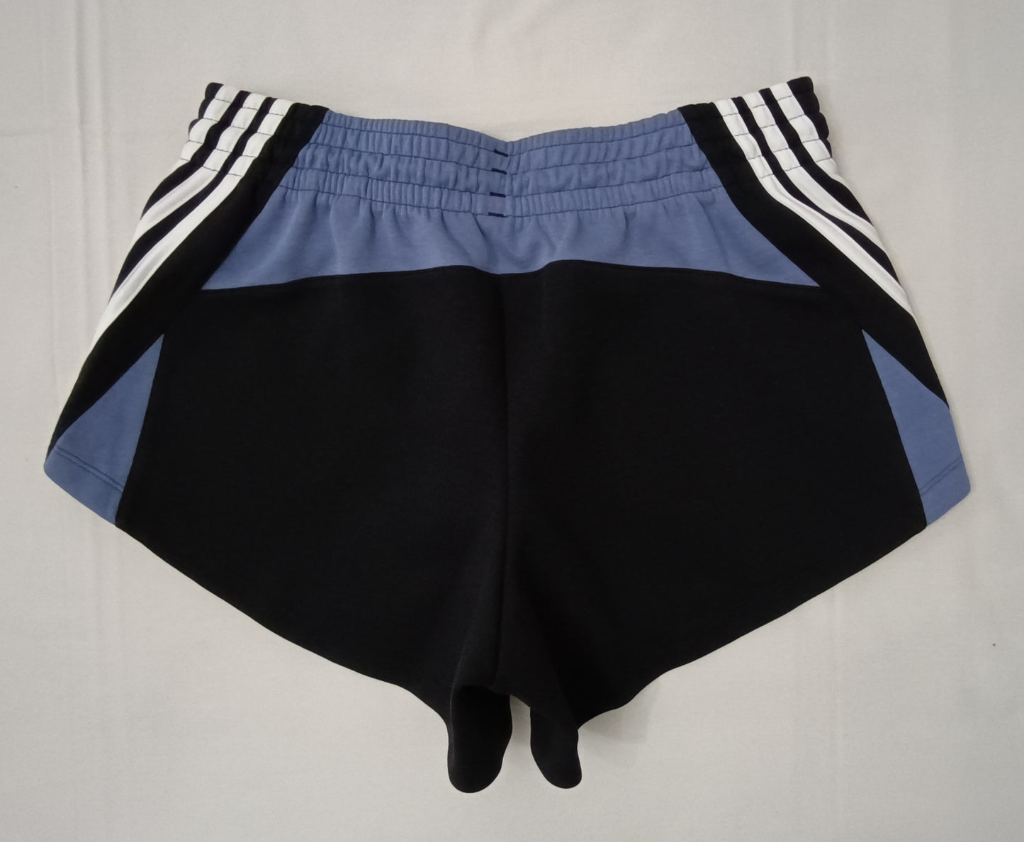 (ДАМСКО) (M) Adidas Sportswear Shorts шорти