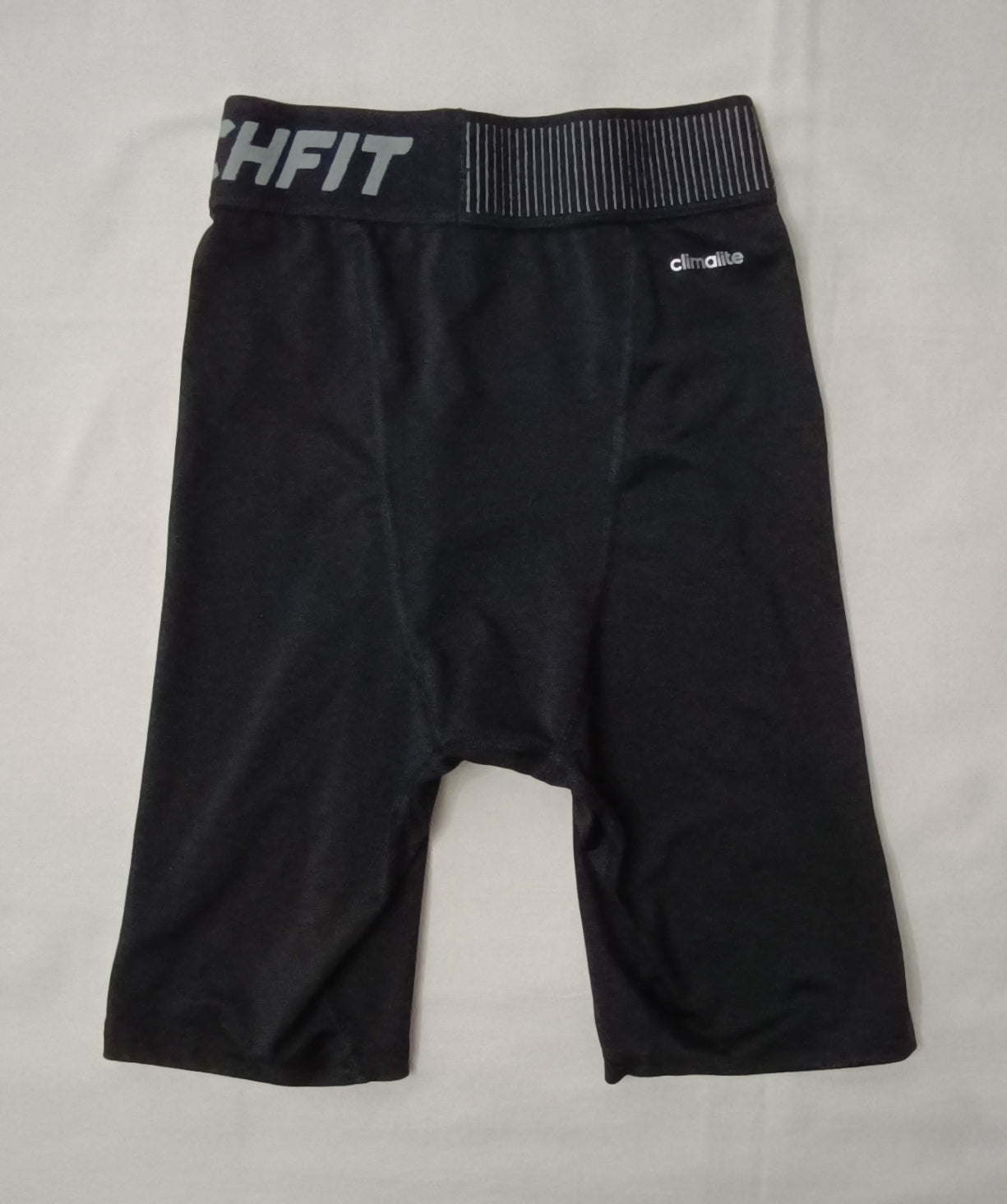 (S) Adidas Techfit Shorts клин