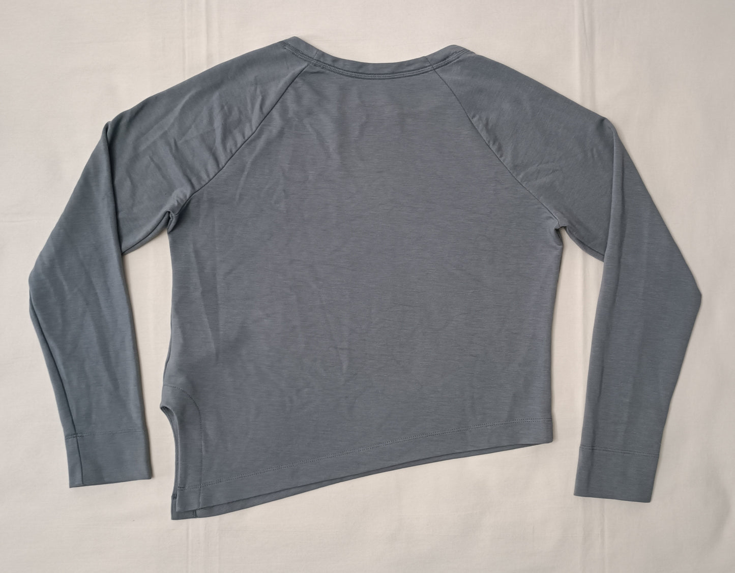 (ДАМСКО) (M) Nike DRI-FIT Cropped Sweatshirt горнище