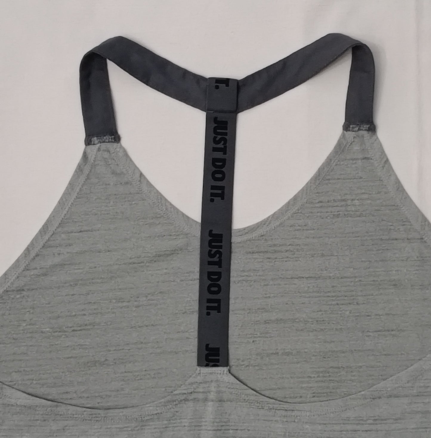 (ДАМСКО) (M) Nike DRI-FIT Tank Top потник