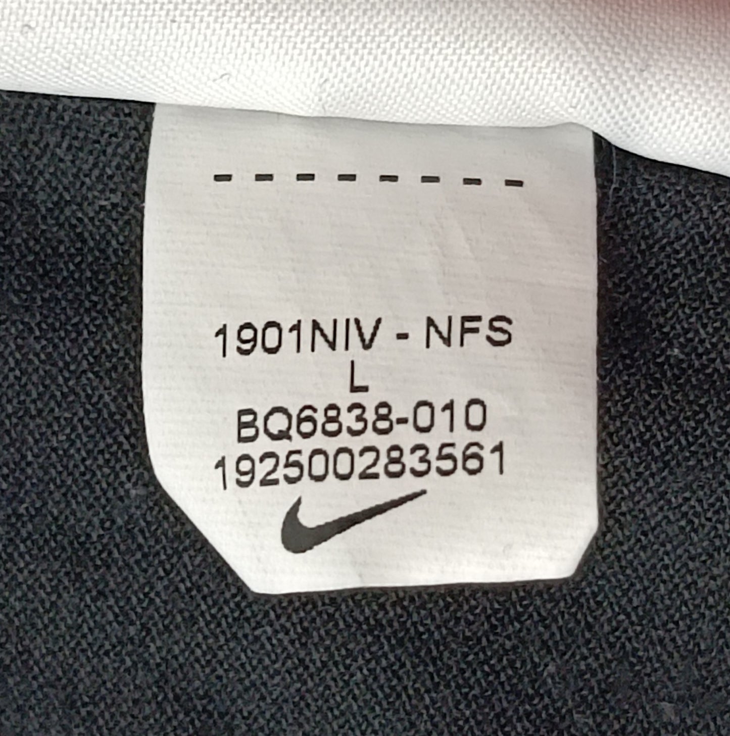 (ДАМСКО) (L) Nike Sportswear Cropped Swoosh Tee тениска