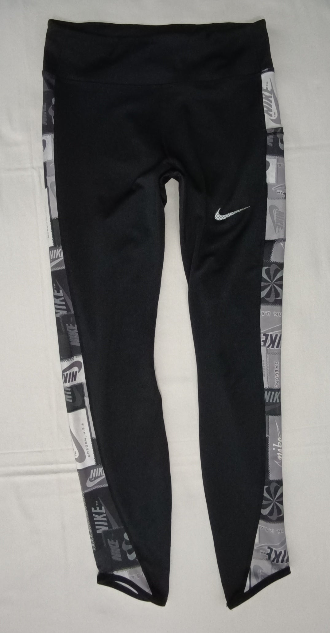 (ДАМСКО) (M) Nike DRI-FIT Icon Clash Tights клин