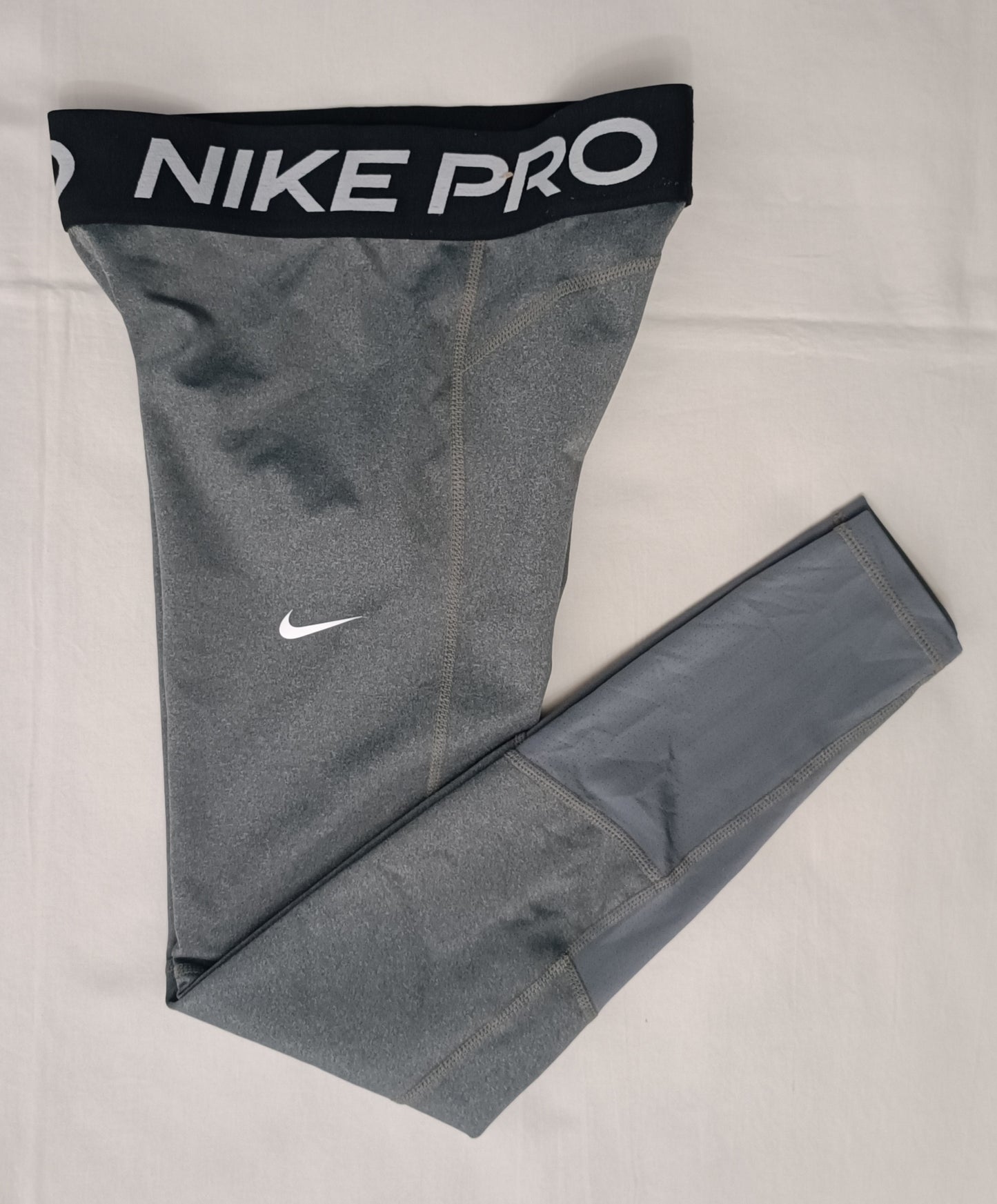 (ДЕТСКО) (Ръст 137-146см) Nike PRO DRI-FIT Tights клин