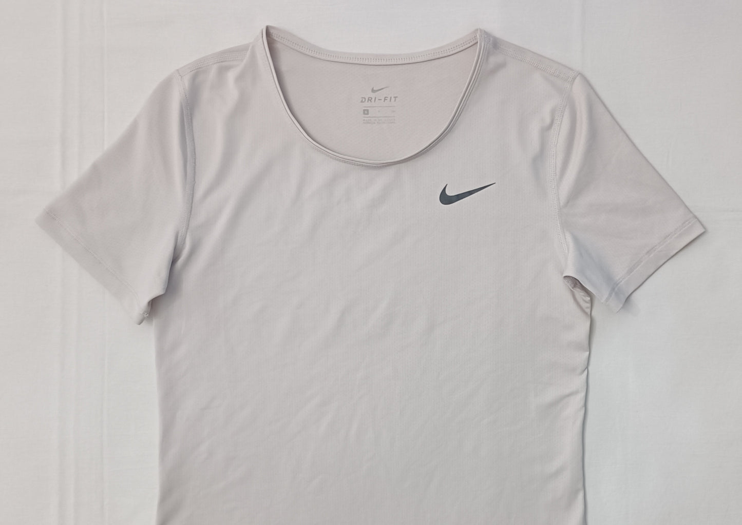 (ДАМСКО) (S) Nike PRO DRI-FIT тениска