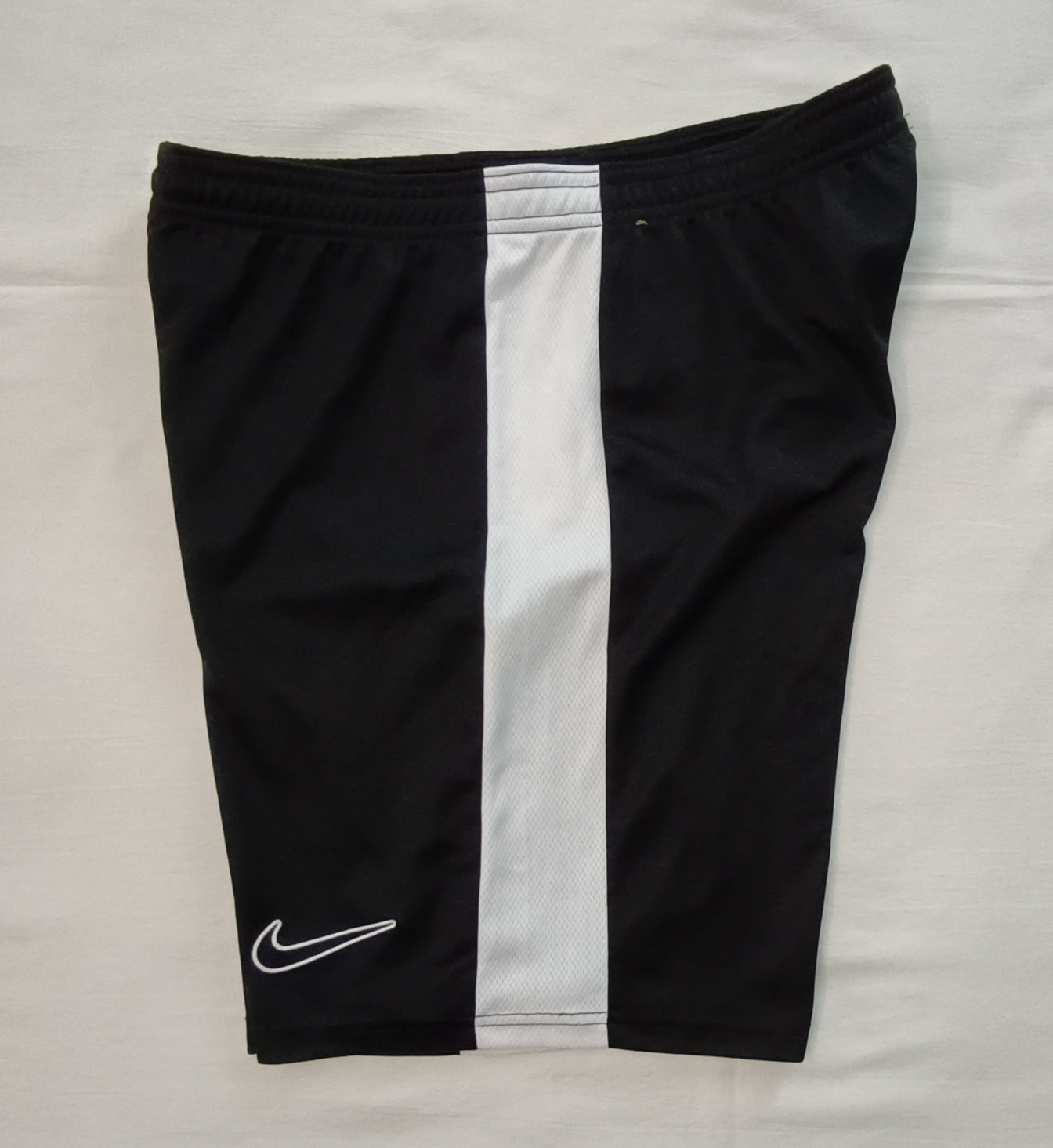 (S) Nike DRI-FIT Strike Shorts шорти