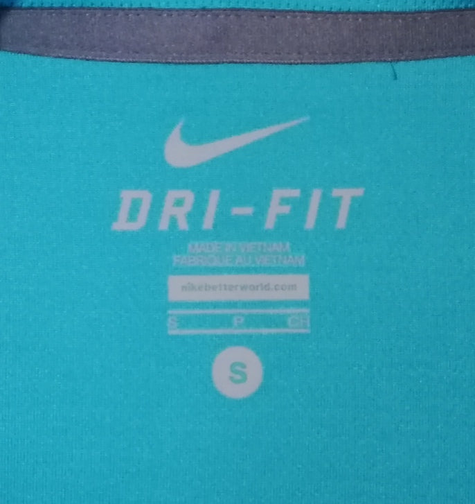 (S) Nike DRI-FIT тениска