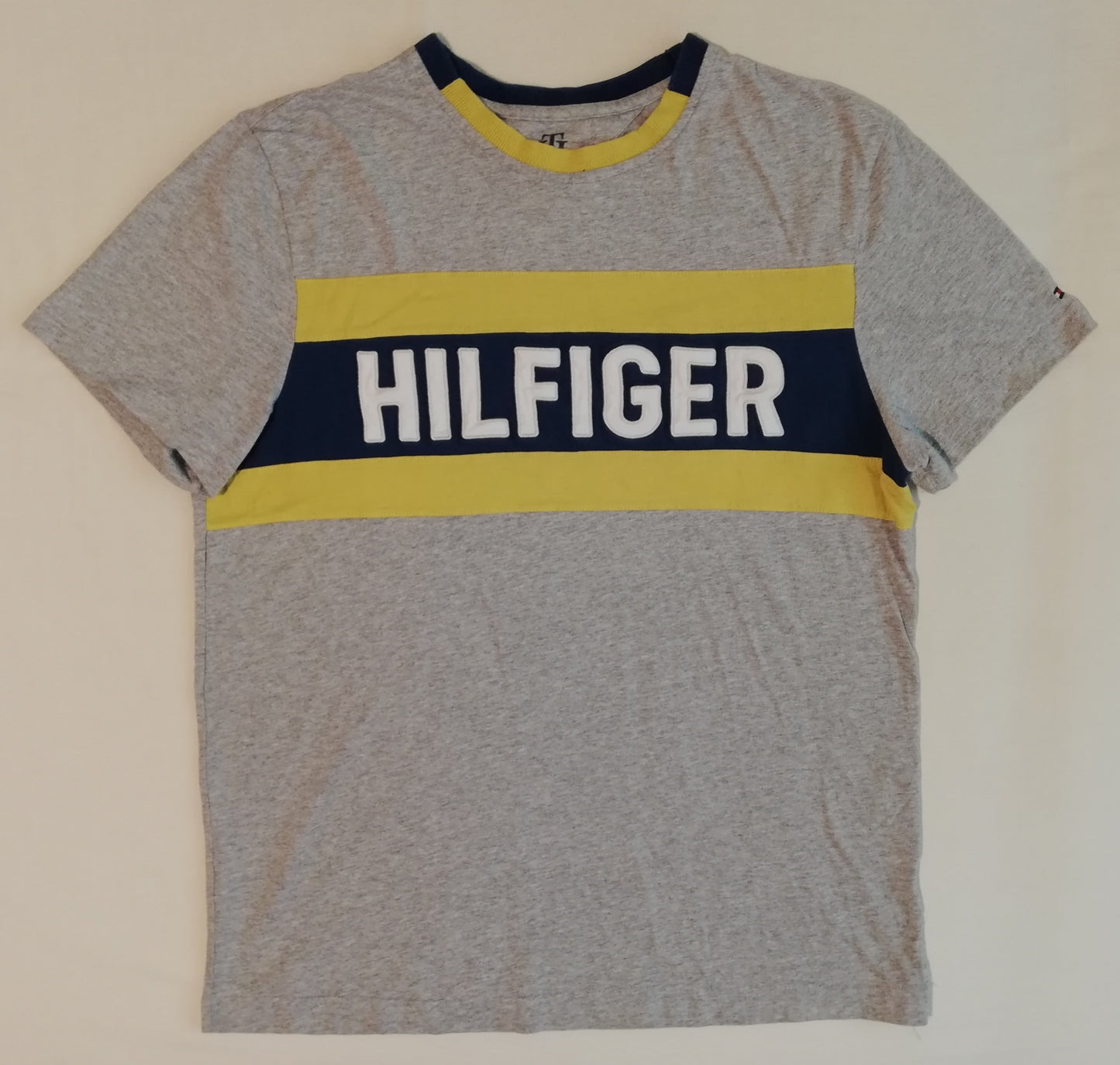 (M) Tommy Hilfiger тениска