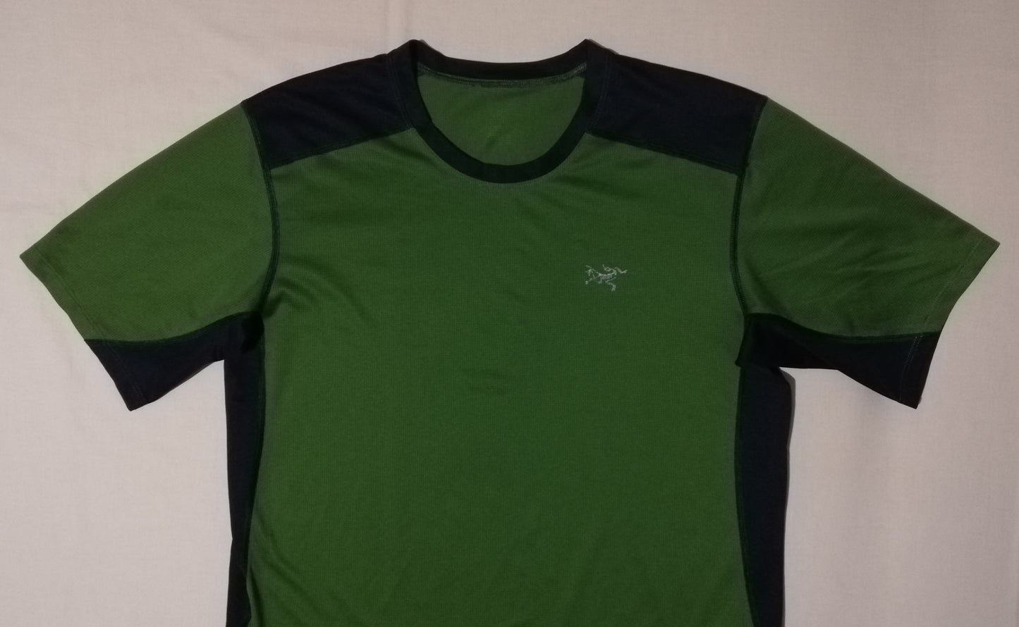 (S) Arc'teryx тениска