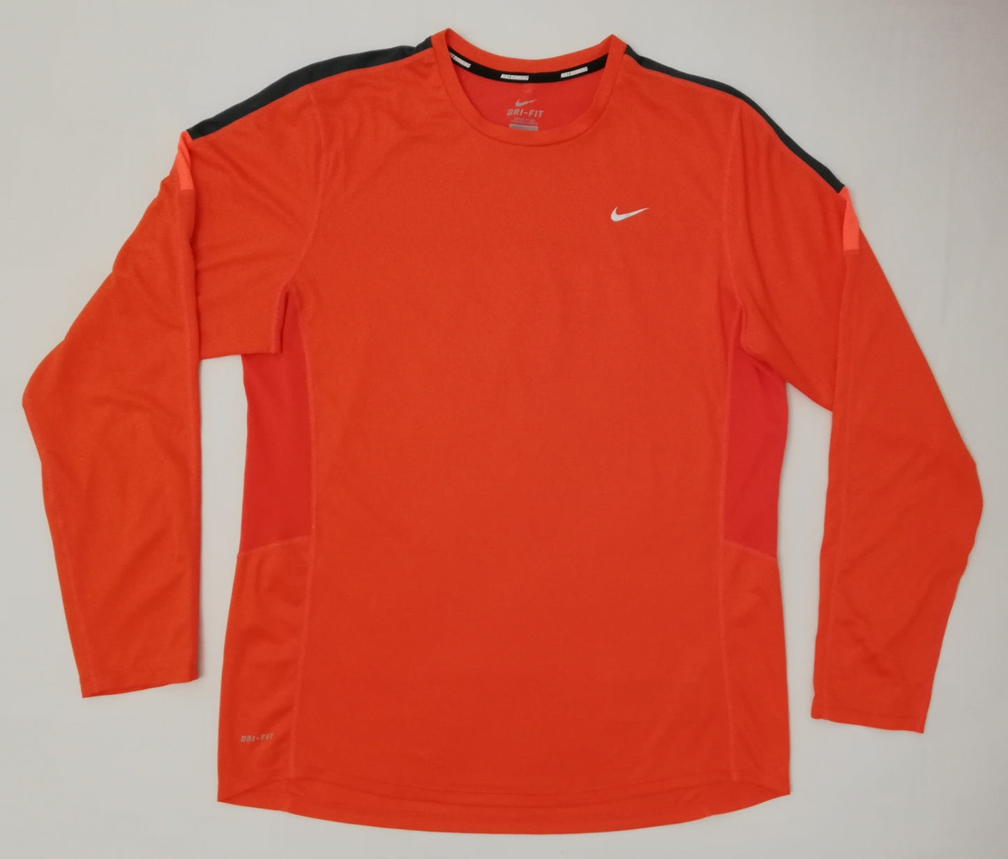 (L) Nike DRI-FIT блуза