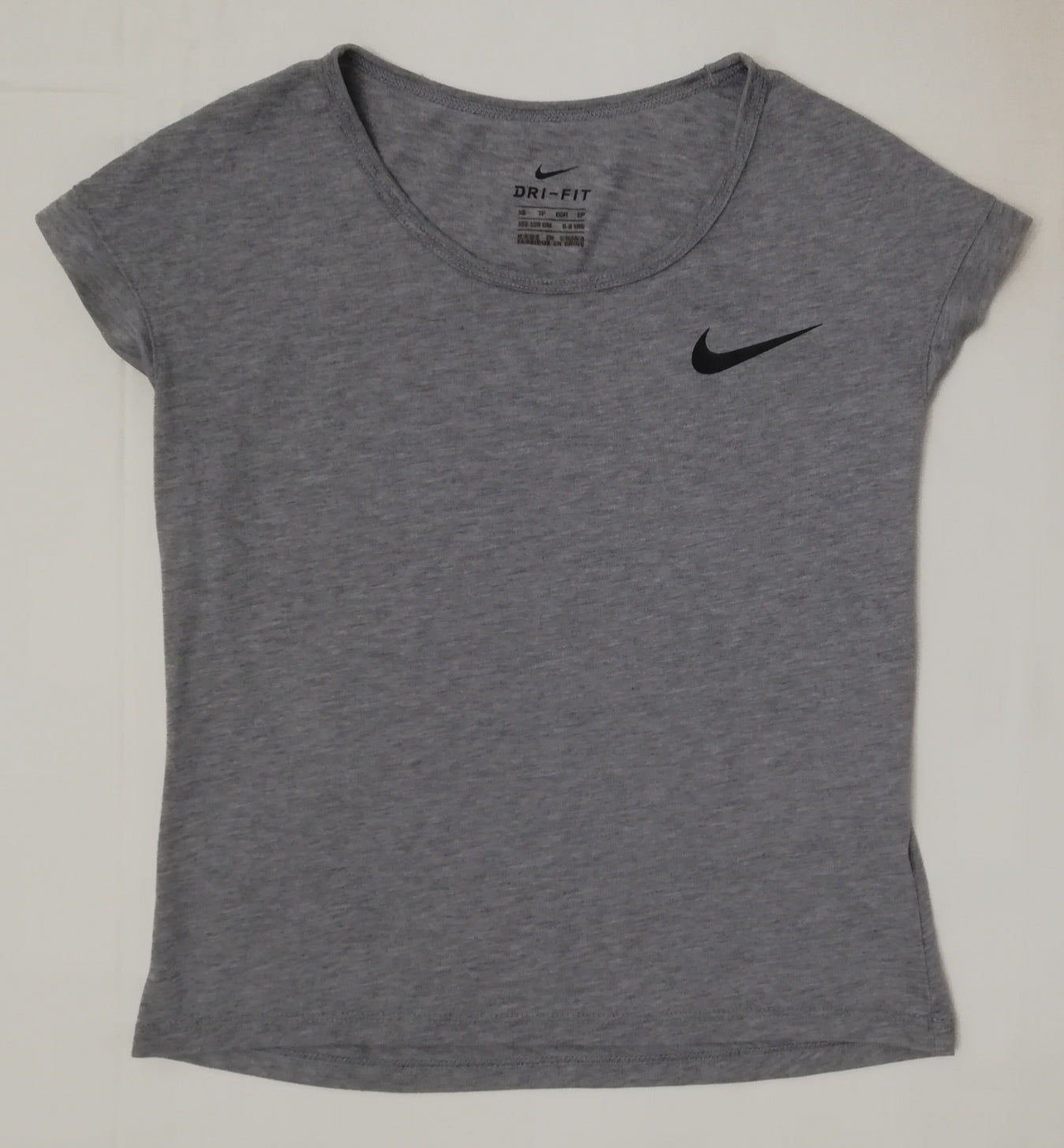 (ДЕТСКО) (Ръст 122-128см) Nike DRI-FIT тениска