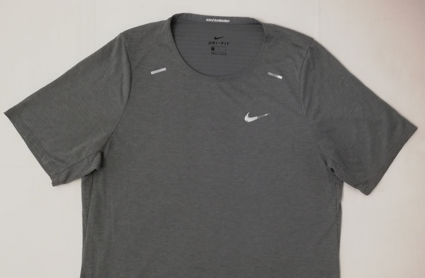 (M) Nike DRI-FIT тениска