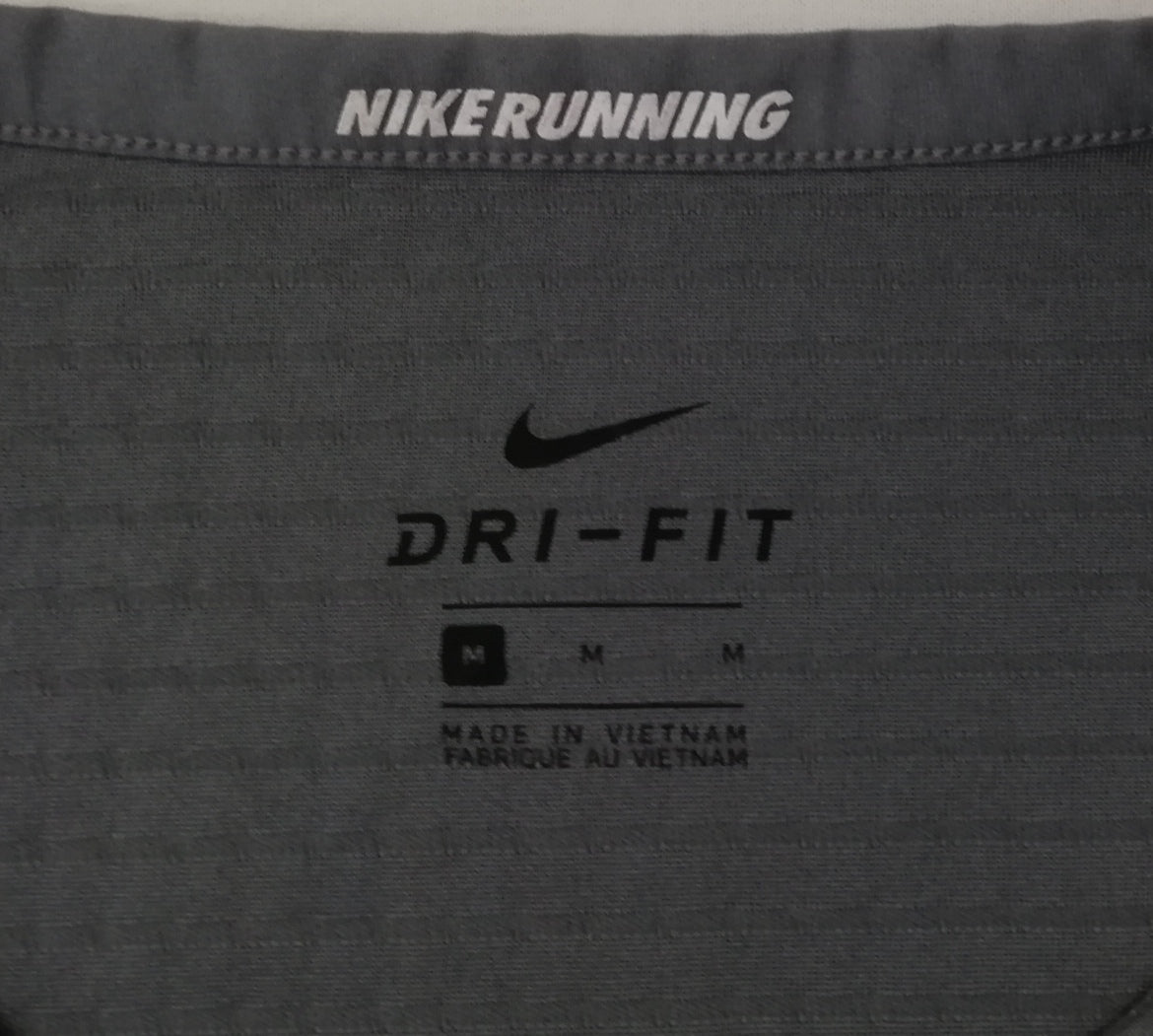 (M) Nike DRI-FIT тениска