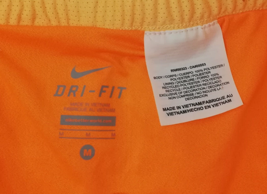 (ДАМСКО) (M) Nike DRI-FIT Dash Shorts шорти