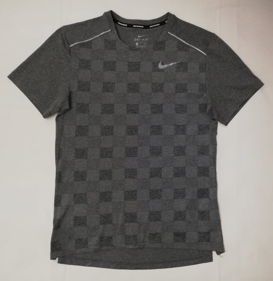 (S) Nike DRI-FIT тениска