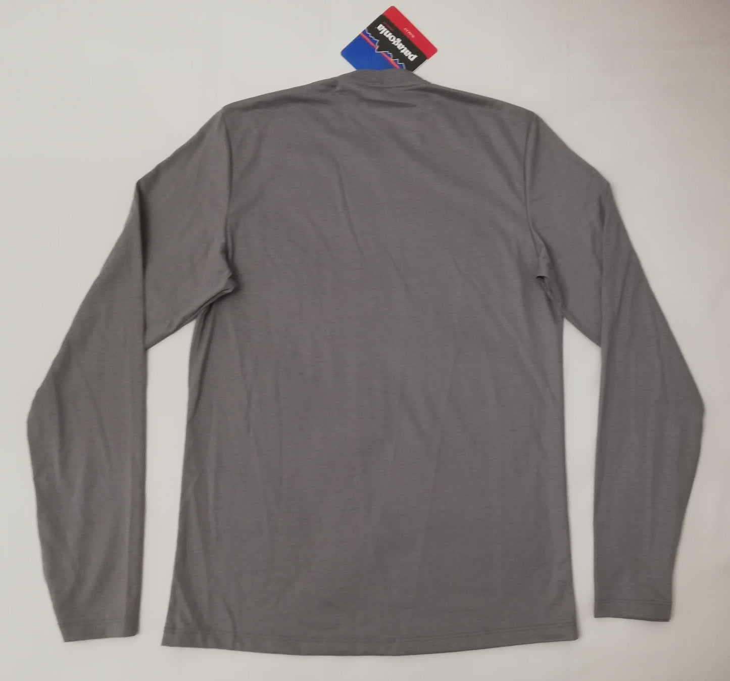 (XS) Patagonia Polarized Tee блуза