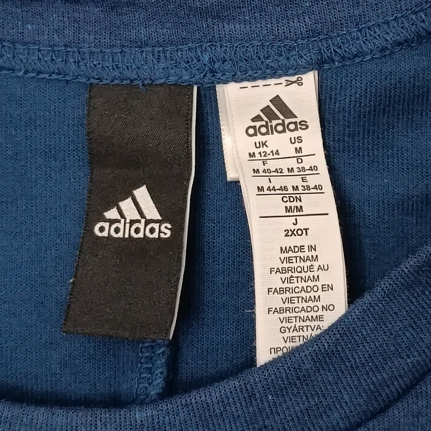 (ДАМСКО) (M) Adidas Sweatshirt горнище