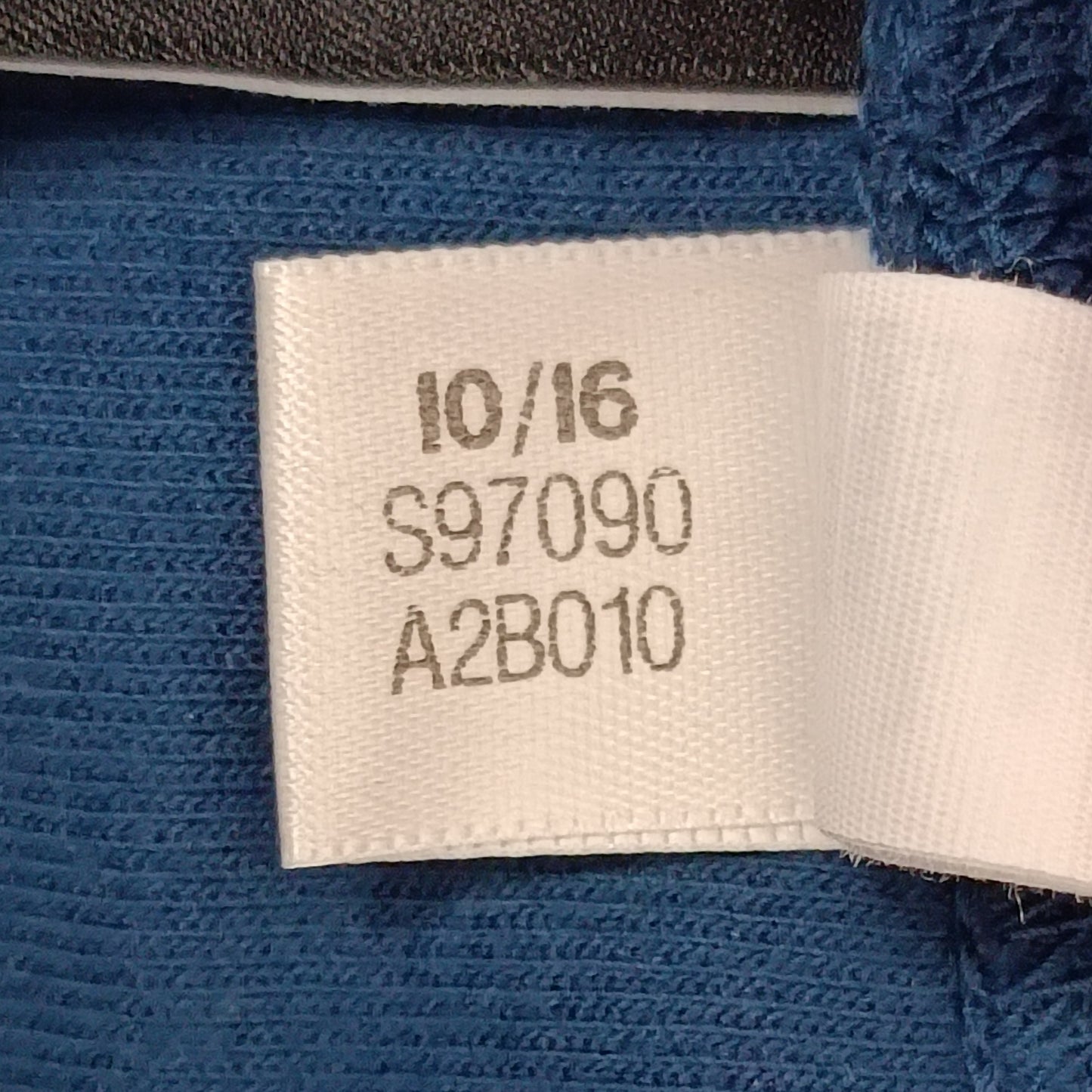 (ДАМСКО) (M) Adidas Sweatshirt горнище