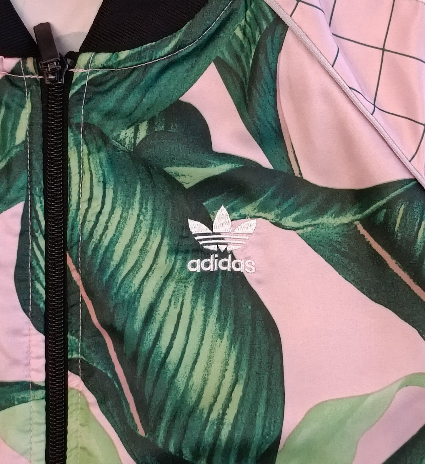 (ДАМСКО) (XS) Adidas Originals Farm Track Jacket яке