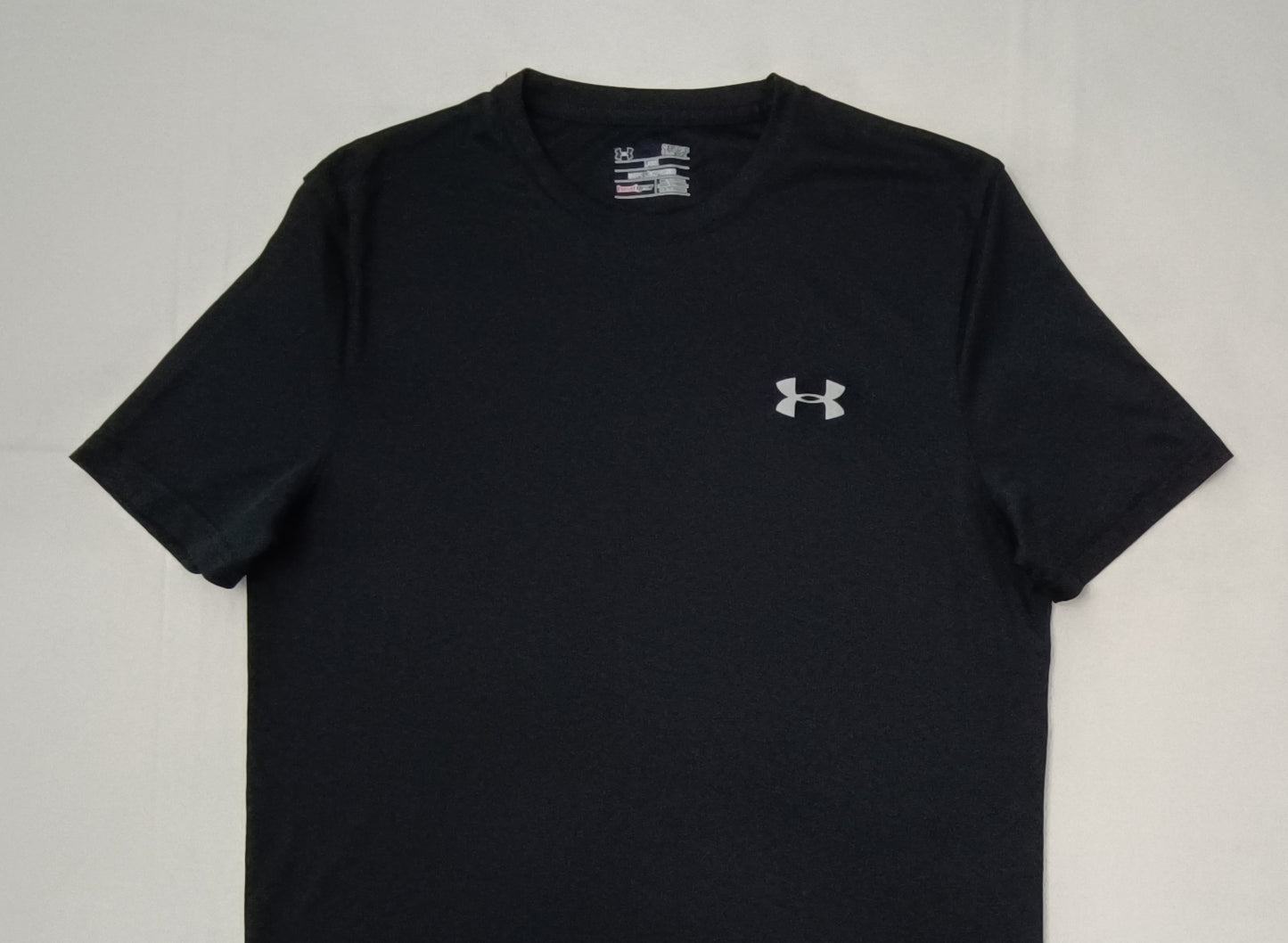 (S) Under Armour UA Tee тениска