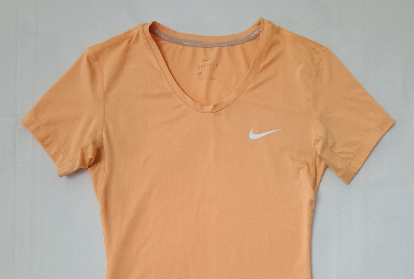 (ДАМСКО) (S) Nike PRO DRI-FIT тениска