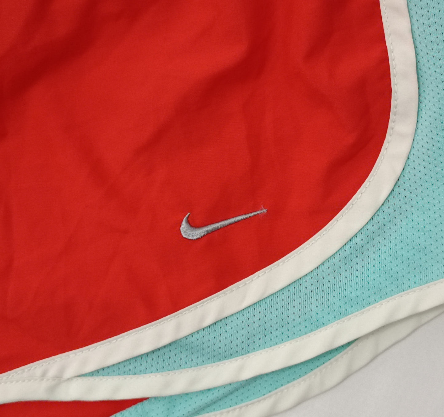 (ДАМСКО) (S) Nike DRI-FIT Shorts шорти