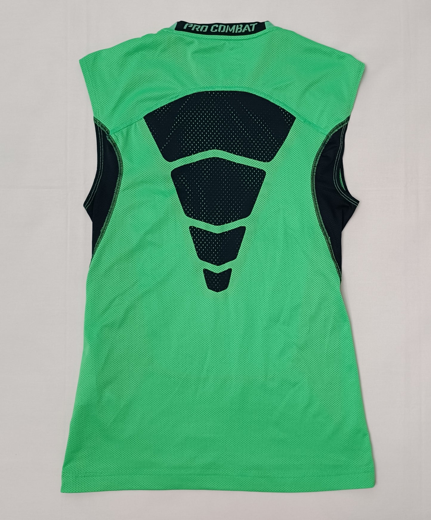 (M) Nike PRO Combat DRI-FIT Compression потник