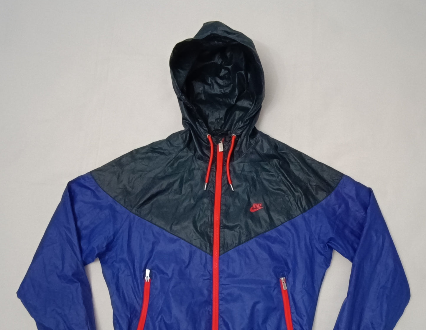 (ДАМСКО) (M) Nike Windrunner Jacket яке