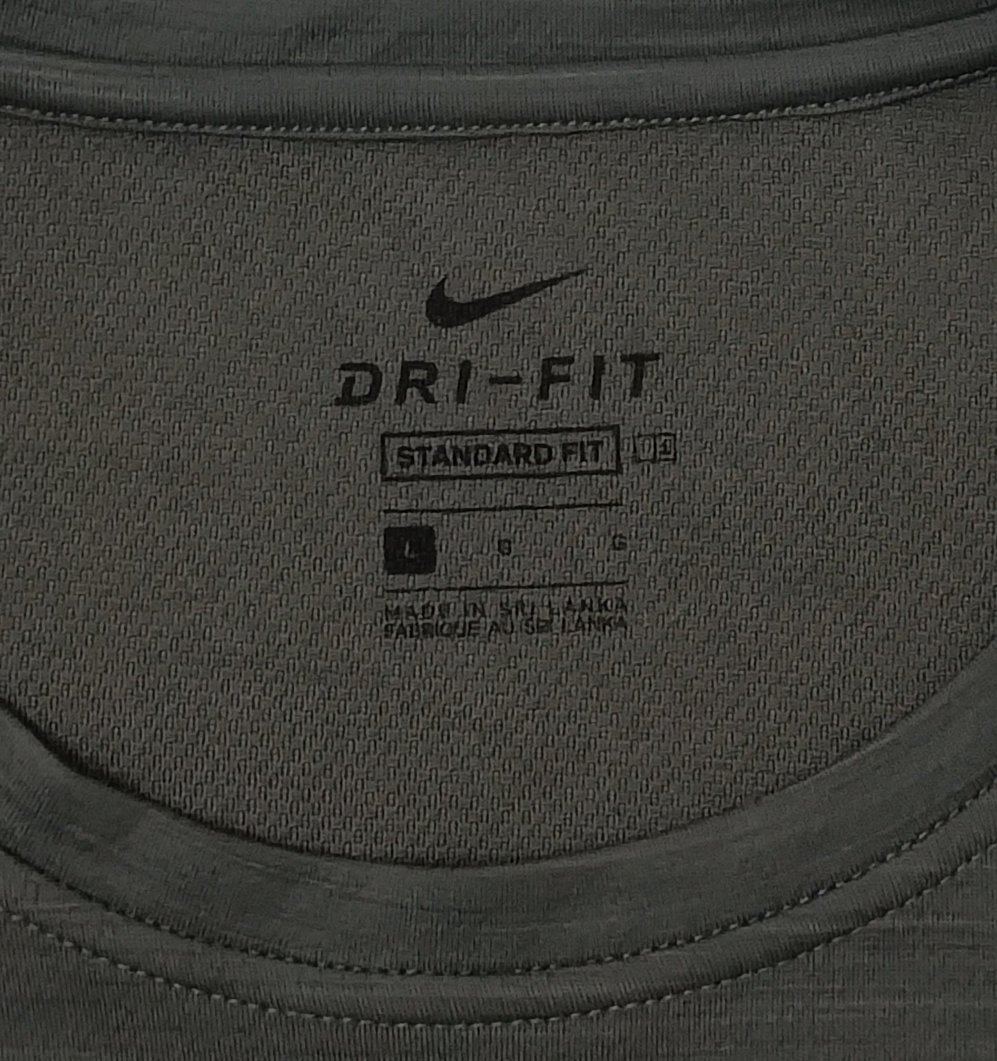 (L) Nike DRI-FIT тениска