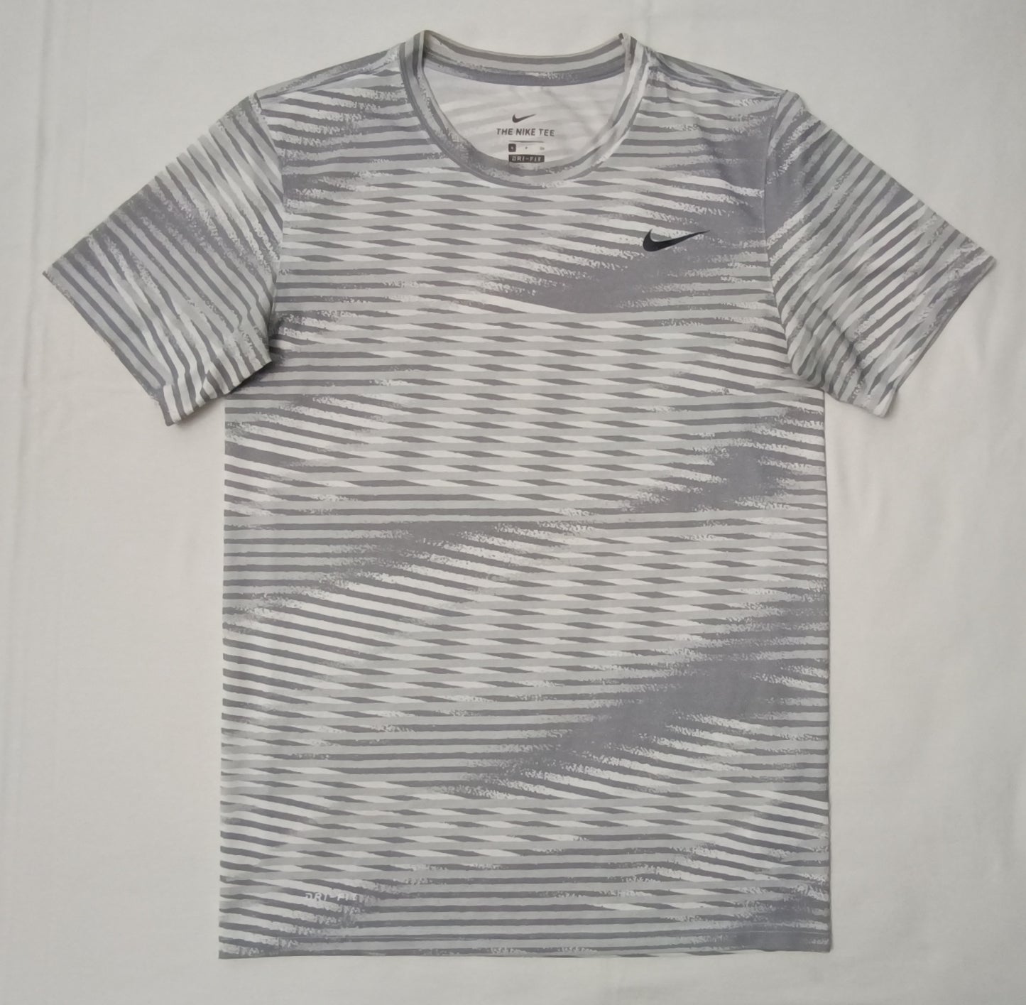 (S) Nike DRI-FIT Tee тениска