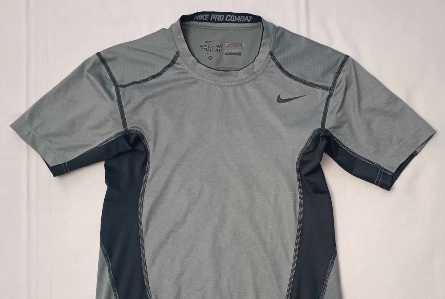 (M) Nike PRO Combat DRI-FIT Compression Tee тениска